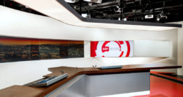 10vor10-Studio
2016

Copyright: SRF/Oscar Alessio
NO SALES
NO ARCHIVES

Die Veröffentlichung im Zusammenhang mit Hinweisen auf die Programme von Schweizer Radio und Fernsehen ist honorarfrei  und muss mit dem Quellenhinweis erfolgen. Jede weitere Verwendung ist honorarpflichtig, insbesondere auch der Wiederverkauf. Das Copyright bleibt bei Media Relations SRF. Wir bitten um Belegexemplare. Bei missbräuchlicher Verwendung behält sich das Schweizer Radio und Fernsehen zivil- und strafrechtliche Schritte vor.