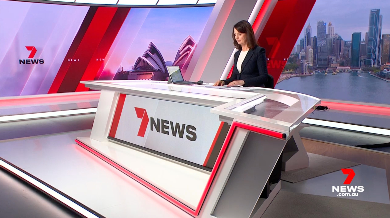 7News-Sydney-studio-set-design_00018