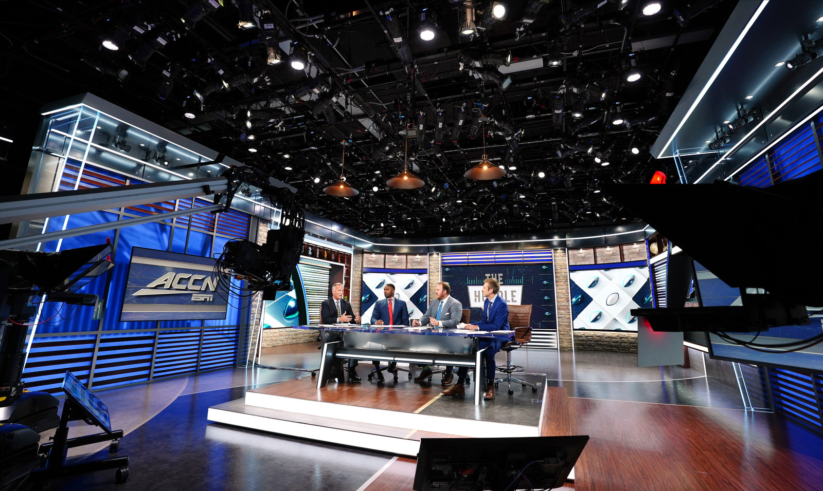 NCS_ACC-Network_Studio-G_001