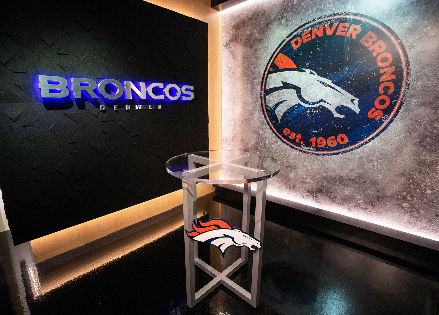 NCS_NFL-Denver-Broncos-TV-Studio_0007