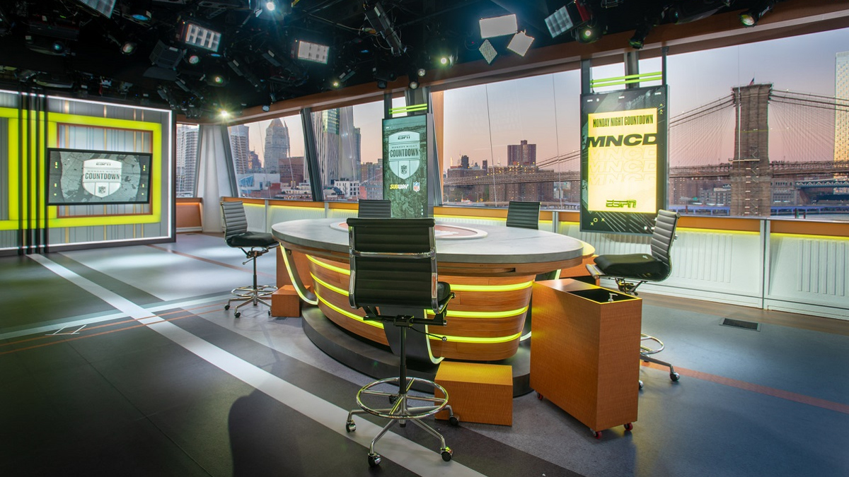 NCS_ESPN-Seaport-Studio-roof-set_01