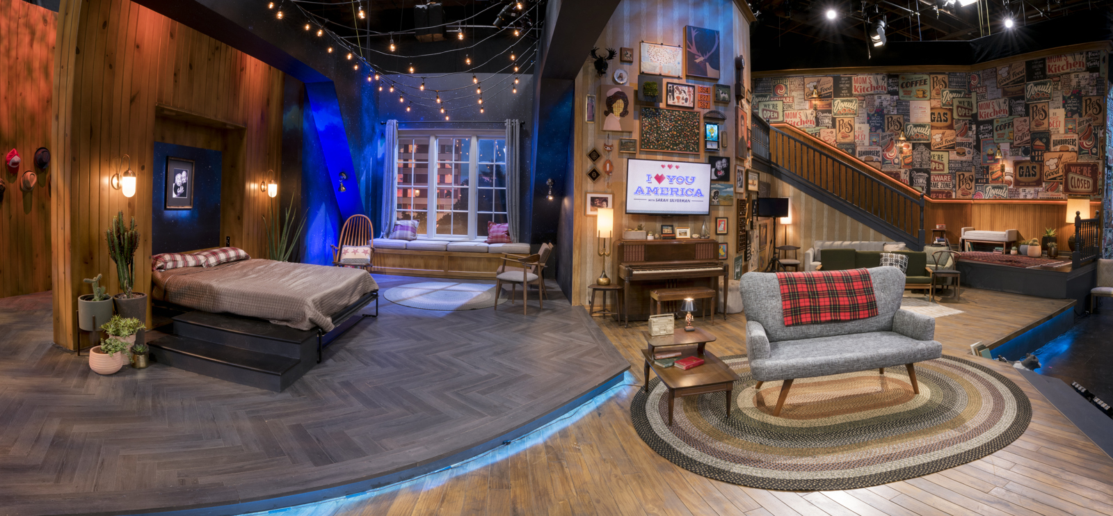 ncs_i-love-you-america-sarah-silverman-scenic-design-couch_0003