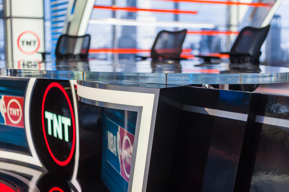 Inside the NBA' back in studio with expanded desk - NewscastStudio