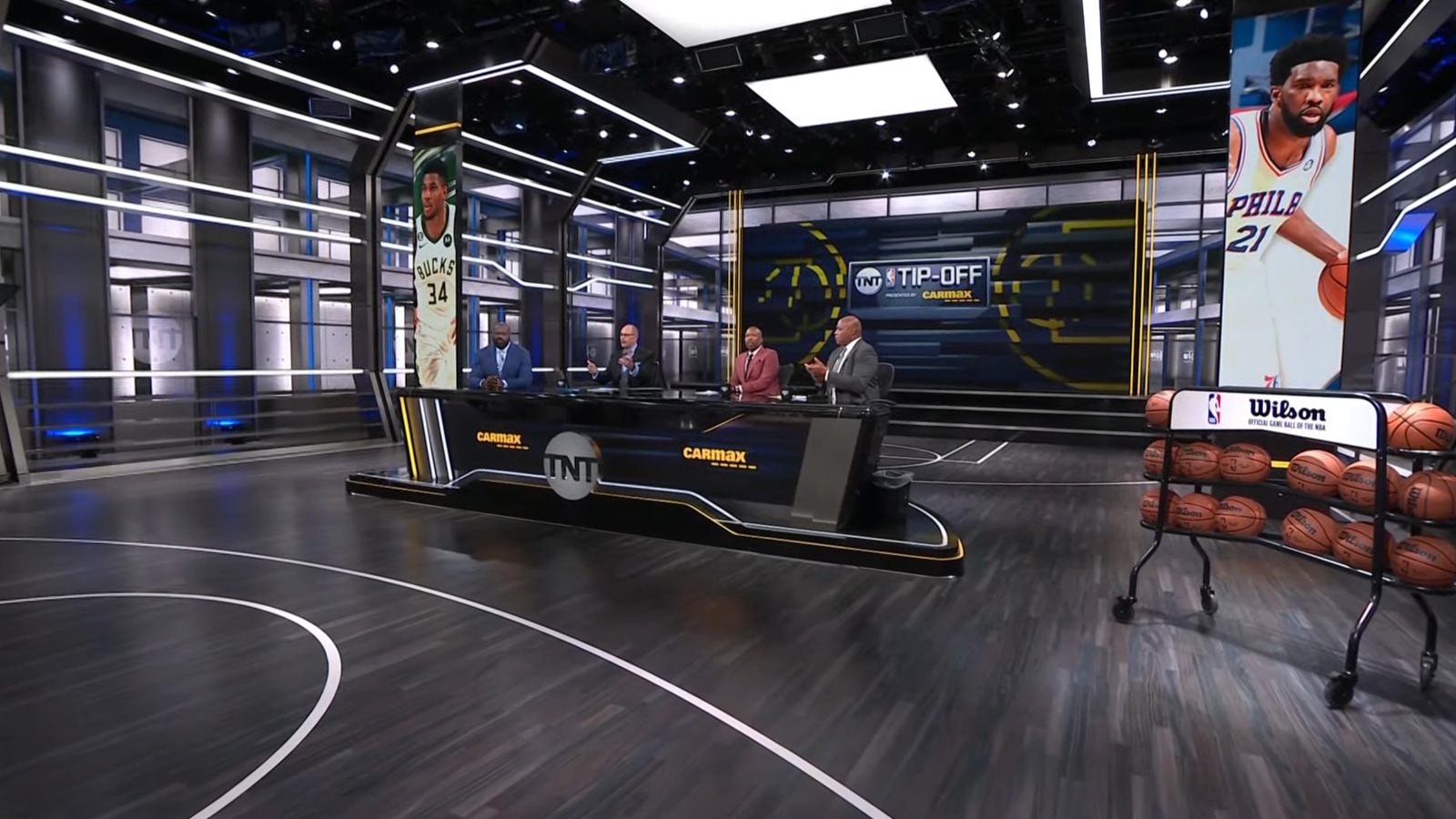 NBA-TNT-Studio-J_2022_33