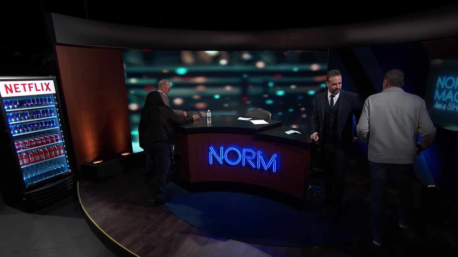 NCS_Netflix-Norm-MacDonald-Has-A-Show_0003