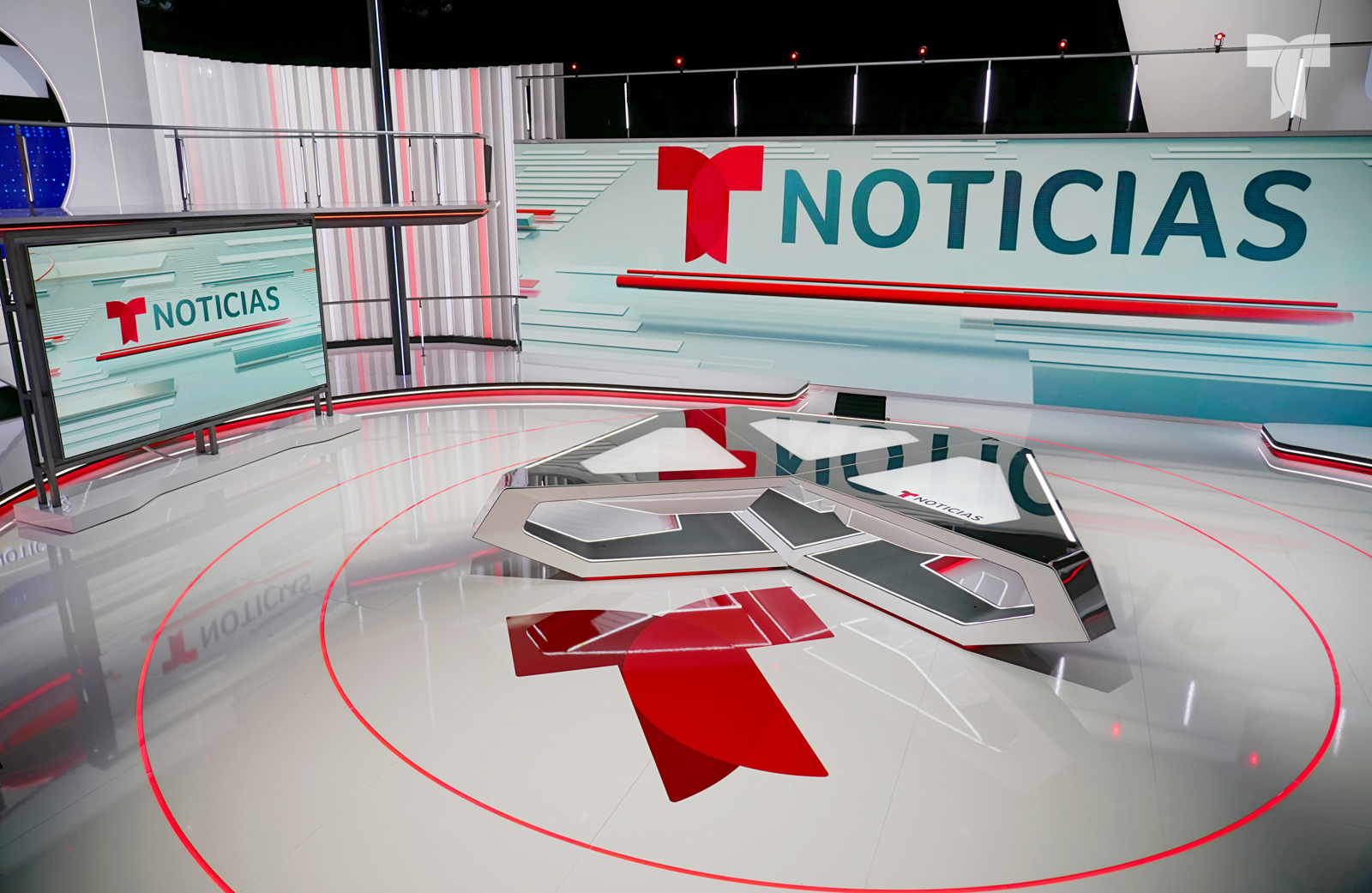 ncs_noticias-telemundo-estudio-miami_0003