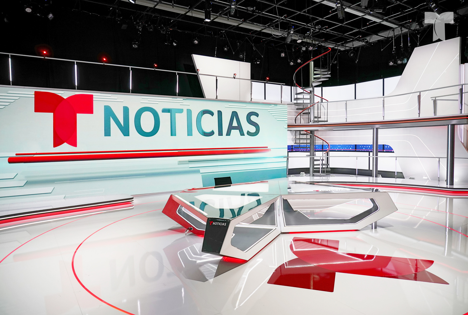 ncs_noticias-telemundo-estudio-miami_0009