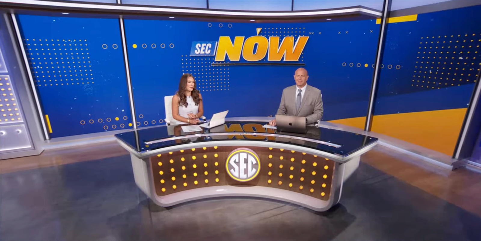 sec-network_studio-b_2026_0050