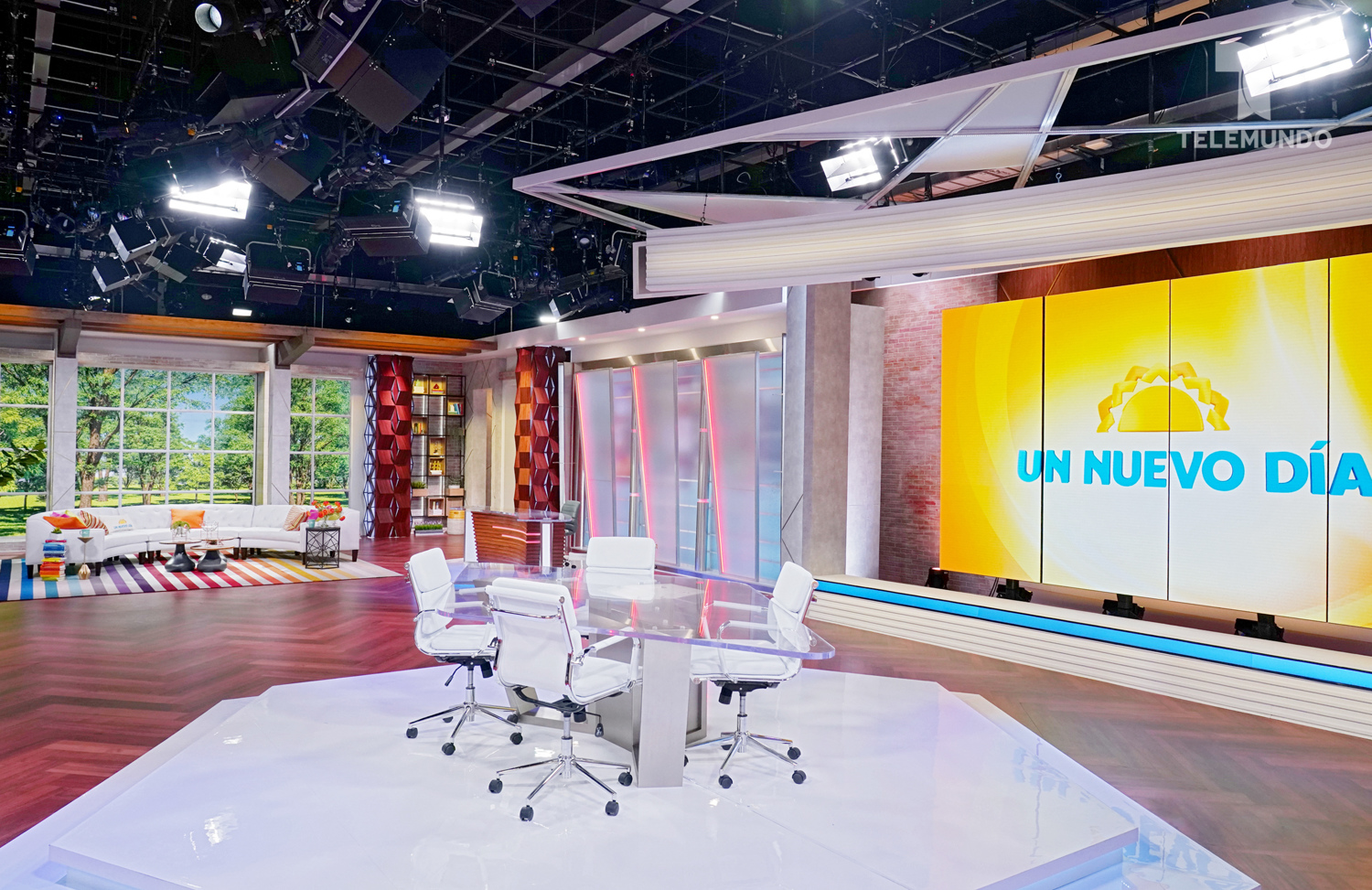 ncs_telemundo-studio_Un-Nuevo-Día_0003