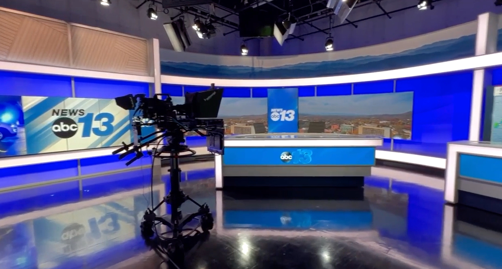 WLOS_studio_16