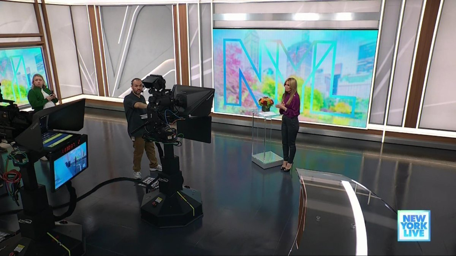 WNBC-NBC-New-York_studio_2023_15