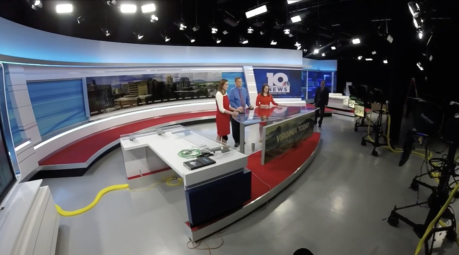 NCS_WSLS-10-News-studio_0059