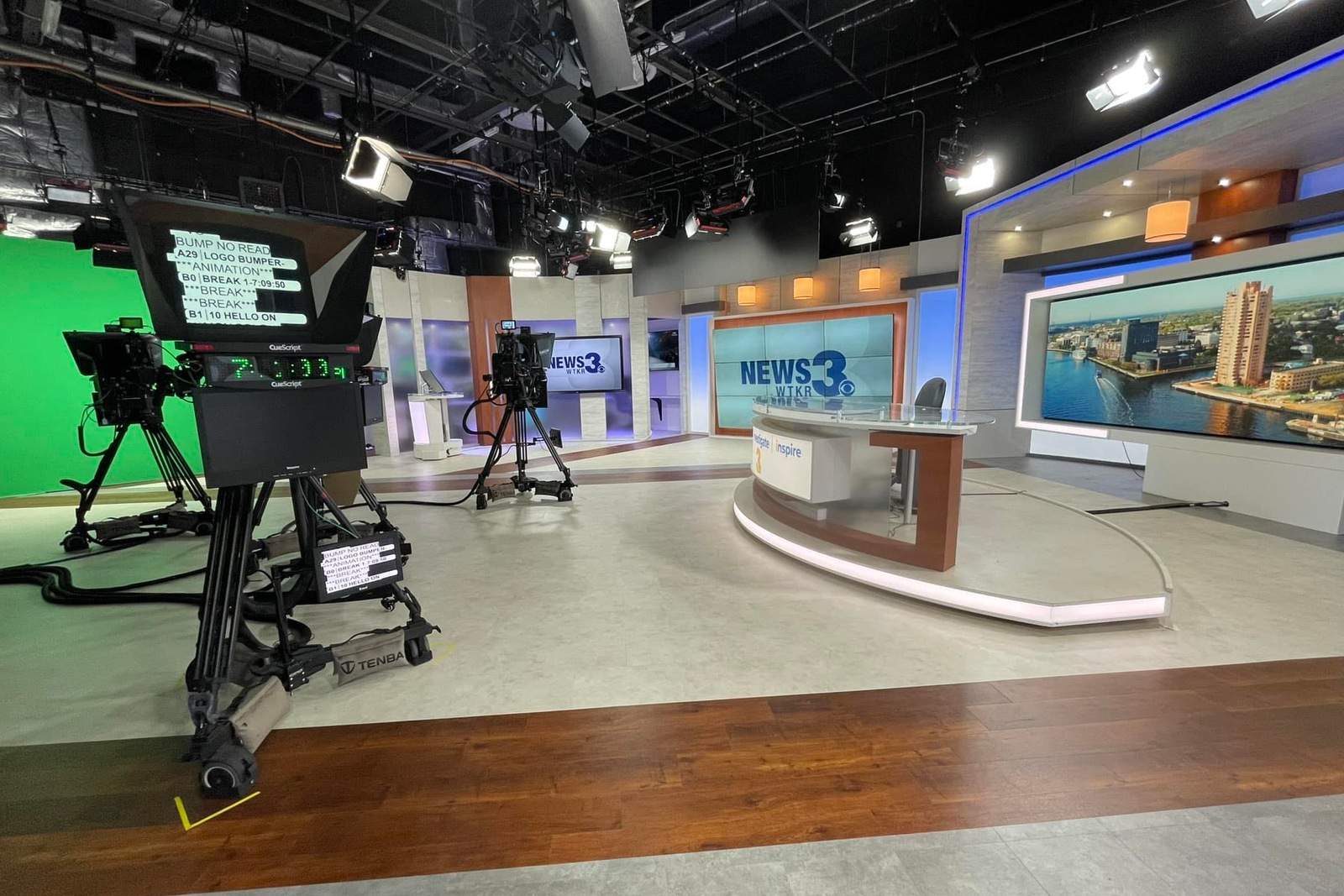 WTKR-3_studio_05