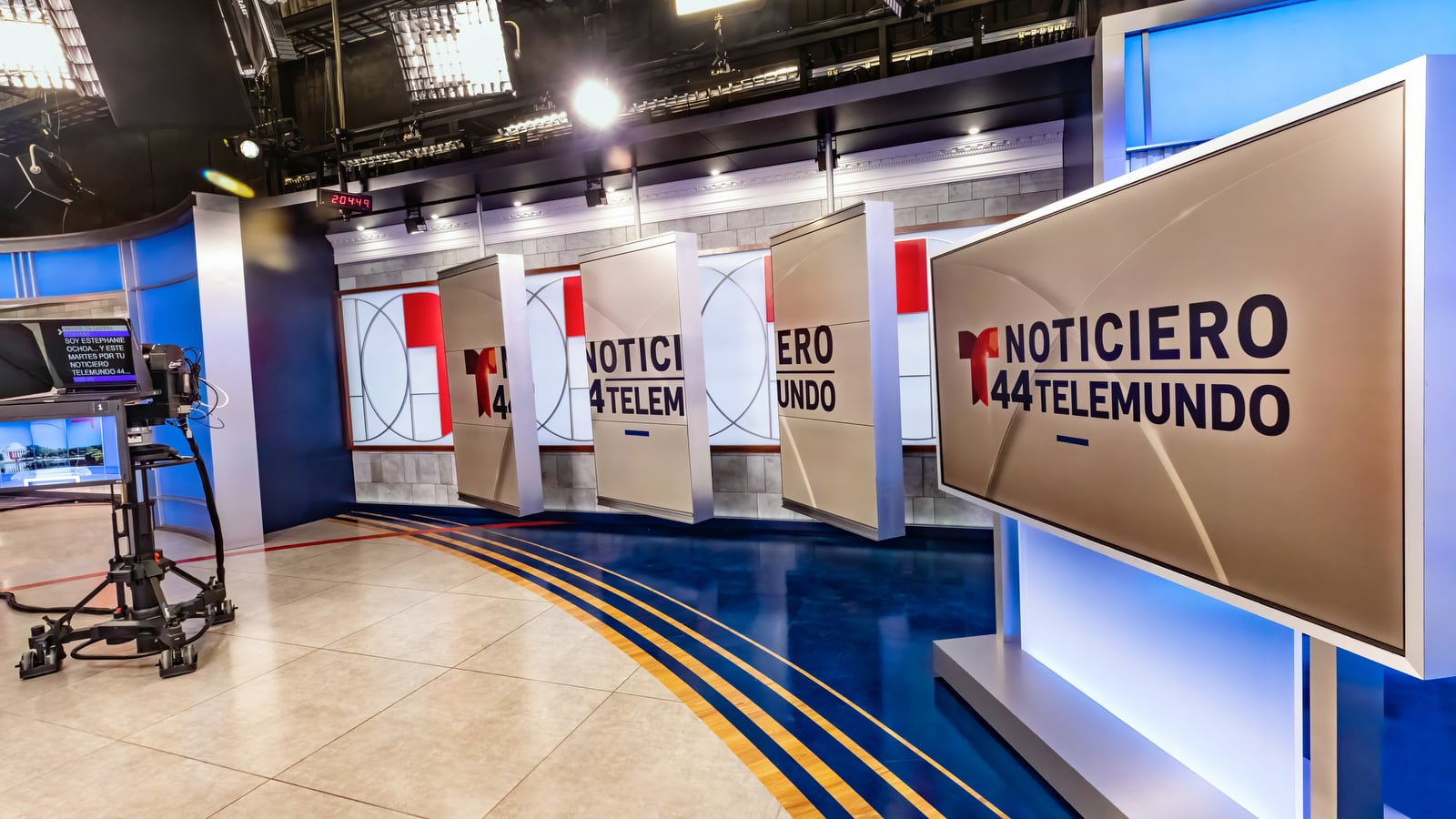 Telemundo-44_broadcast-studio_09