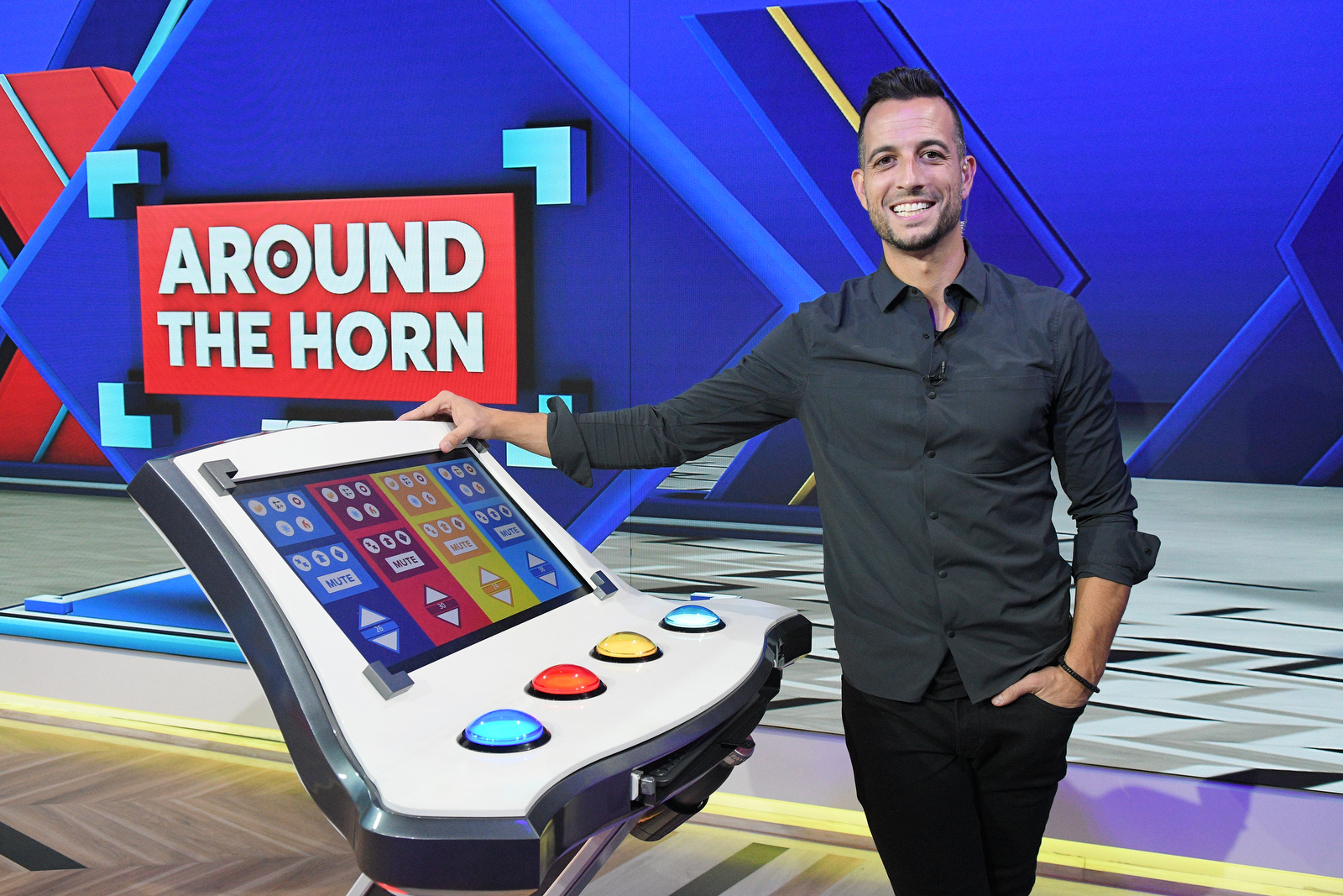 Around the Horn console