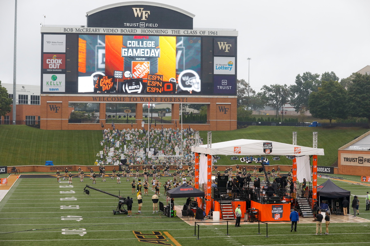 Despite the pandemic, 'College GameDay' on the road for 27th year