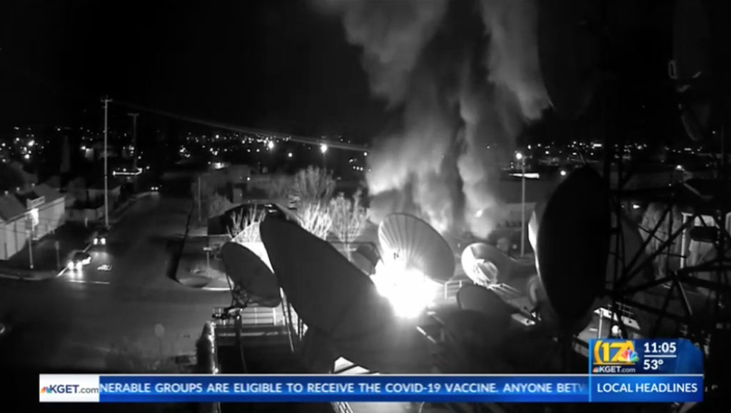 Woman arrested for allegedly setting car fire in front of Bakersfield