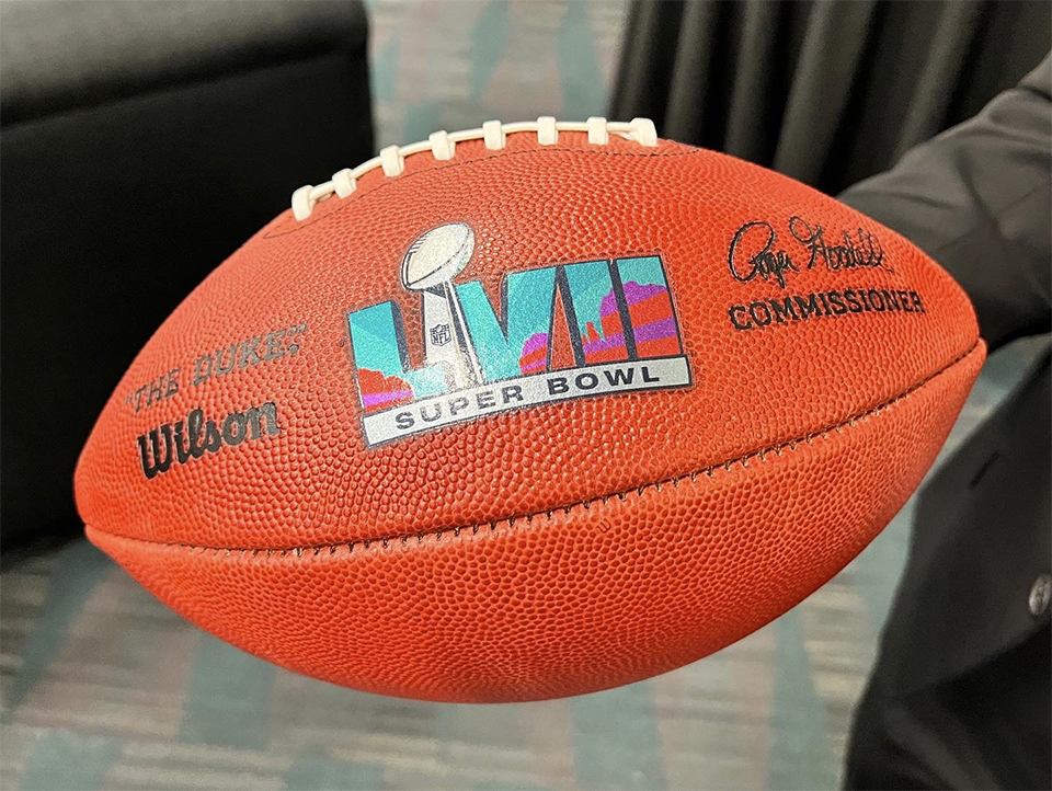 Every Variation of the Super Bowl LVI Logo in the NFL Shop – NBC