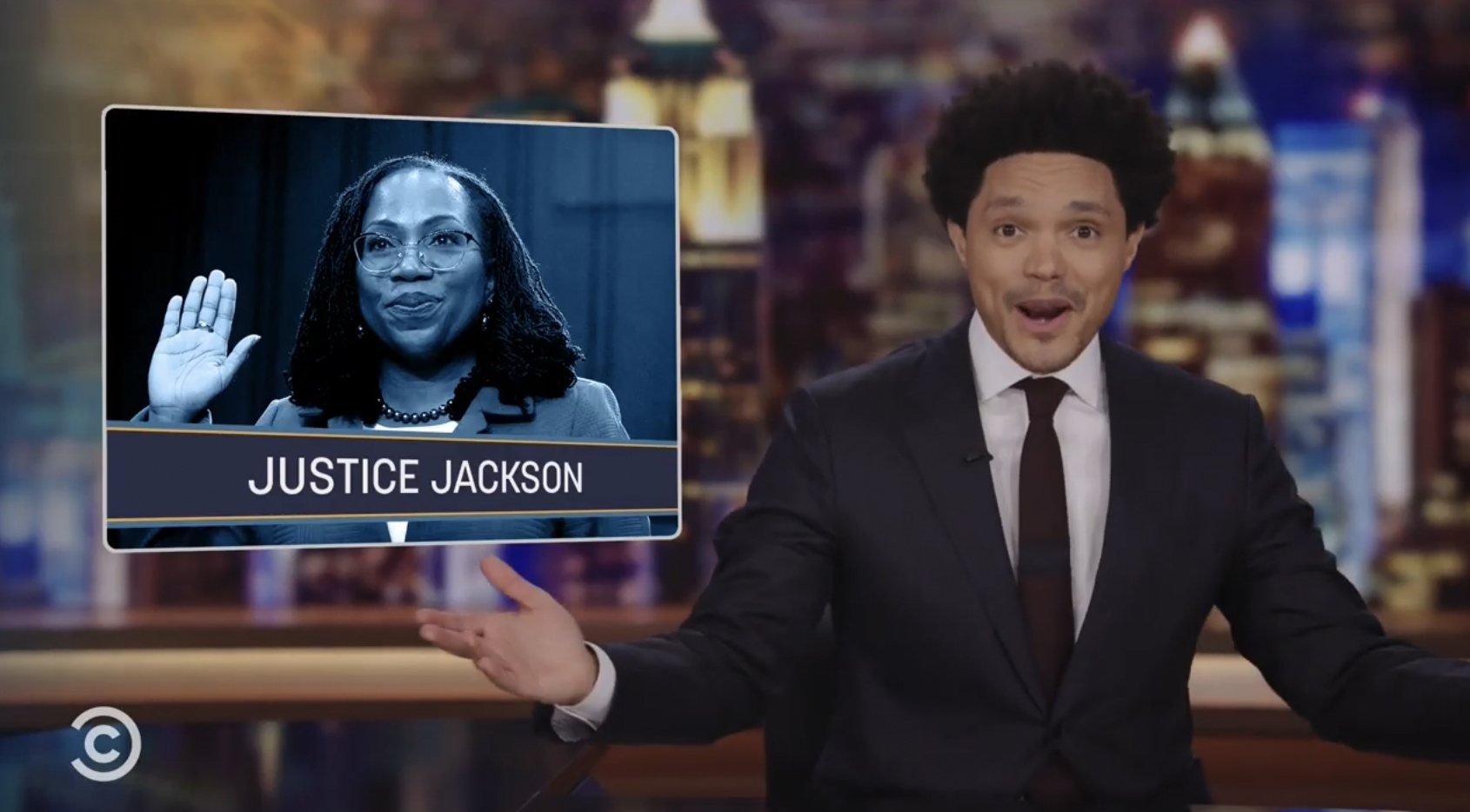 ‘The Daily Show’ returns to full studio with an updated look