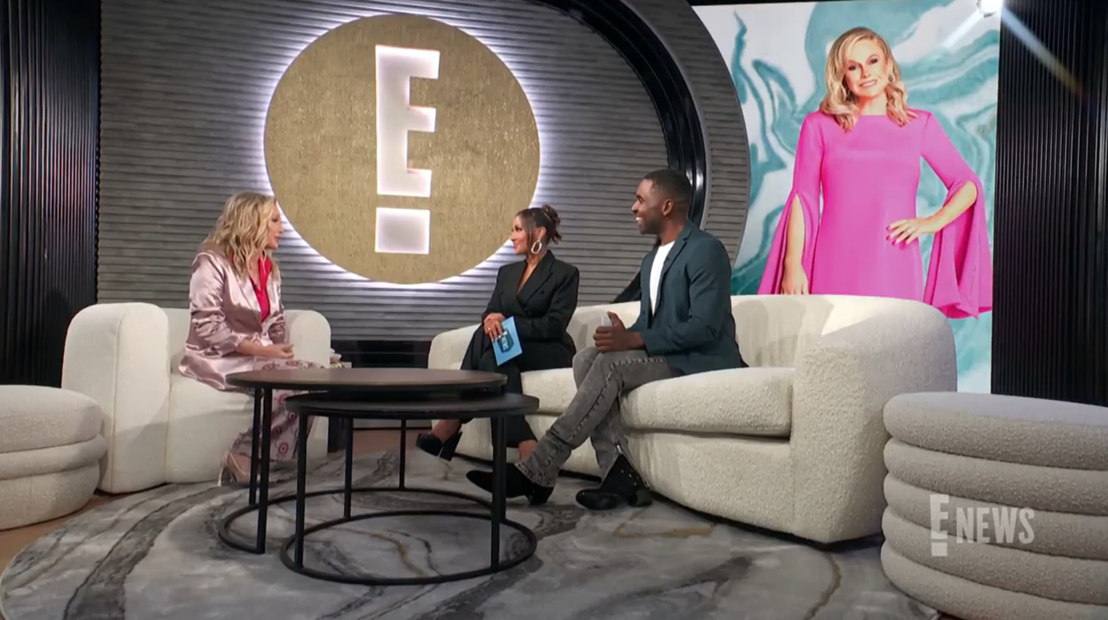 E! News' returns from existing set with new modular pieces to give