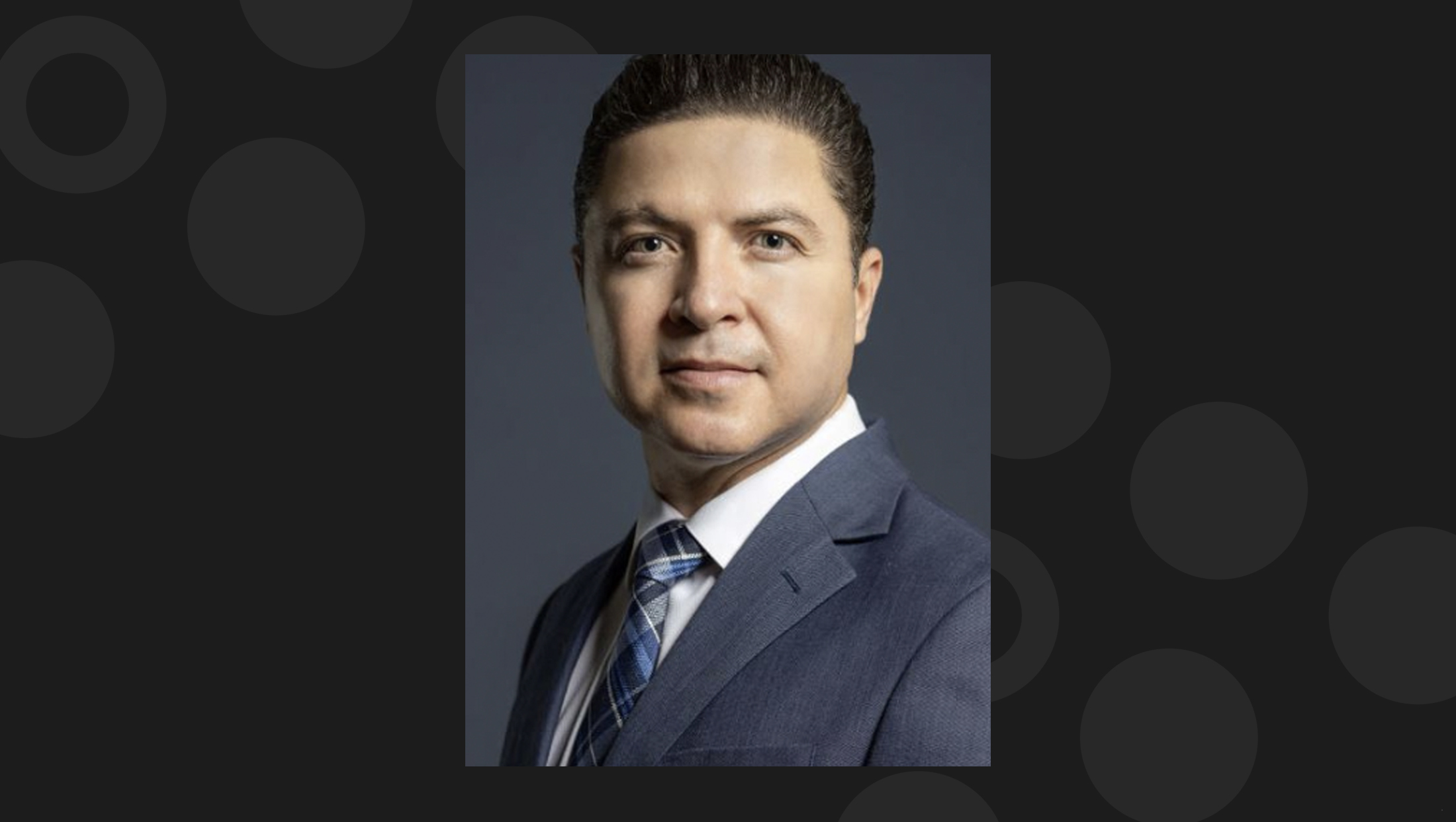 NBCU names Noé González news director for Philly properties